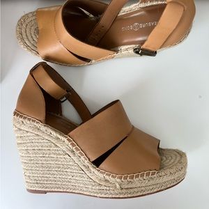 Treasure and Bond Wedges